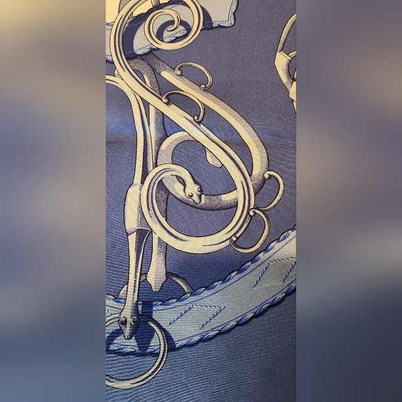 Blue and White Patterned Scarf - Picture 7 of 8